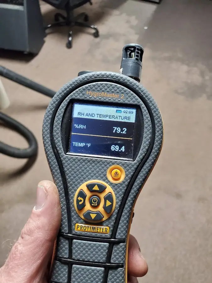 Moisture meter humidity assessment for Fire & Smoke Damage Restoration in Pontoon Beach